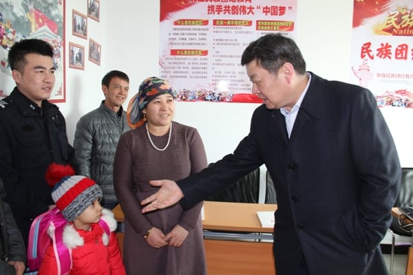 馬總慰問(wèn)庫(kù)爾勒機(jī)場(chǎng) (3).jpg