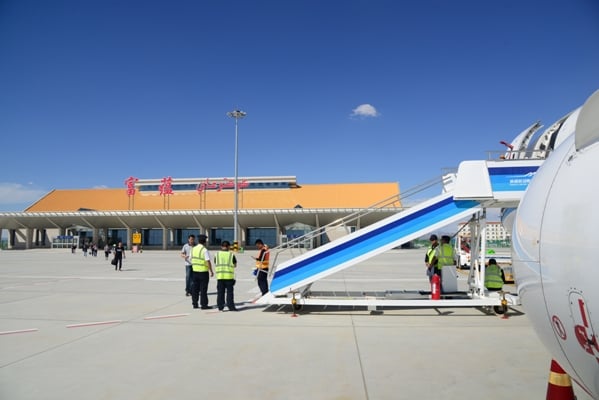 旅客登機.JPG