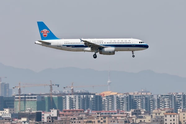 南航A320客機-劉藝.jpg
