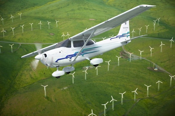 航煤版渦輪增壓活塞飛機賽斯納天鷹172 JT-A.jpg