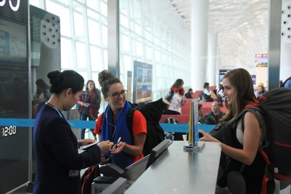 深圳機場國際旅客日益增多，去年國際旅客增長34.3%  攝影：葉丹.JPG