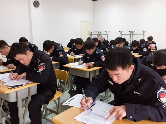 理論比賽現(xiàn)場(chǎng).jpg