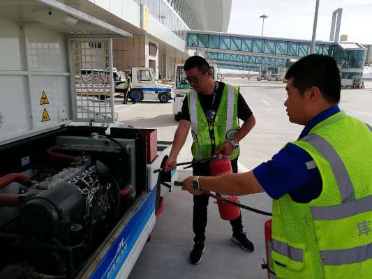 庫爾勒機場組織開展保障航空器應急預案（2）.jpg