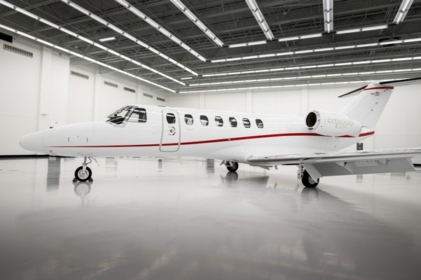 02-【新聞稿】第600架飛機(jī)交付,賽斯納獎(jiǎng)狀CJ3系列續(xù)寫最暢銷輕型公務(wù)機(jī)傳奇.jpg